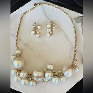2 piece Ann Taylor loft Pearl necklace and earrings